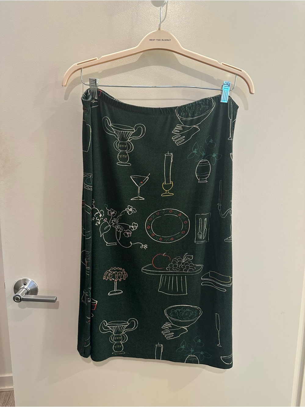 Lisa Says Gah Dark Green Graphic Print Midi Skirt